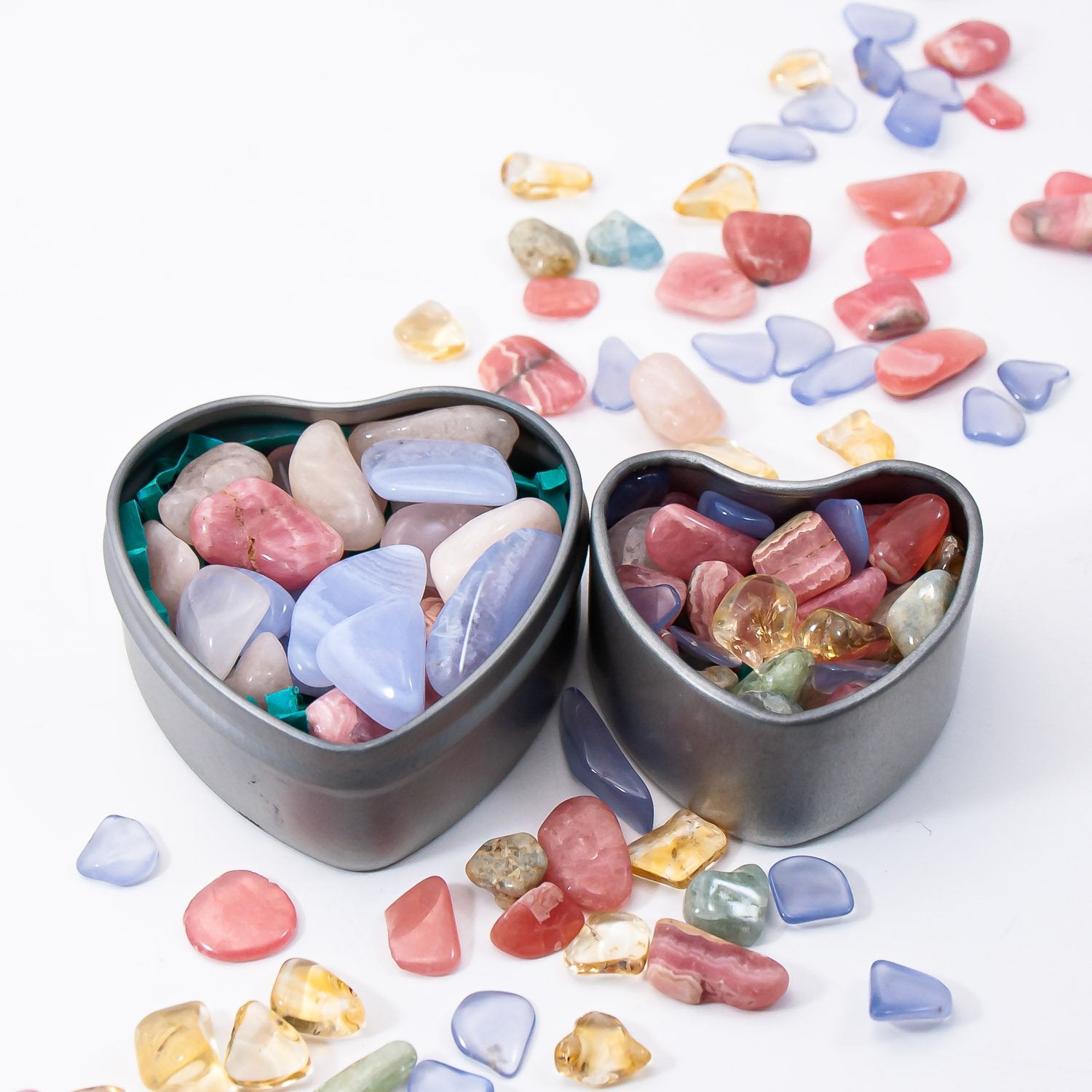 put a little love in your heart multi-crystal set. mini-stone-filled tins mixed stones. 1 medium tin + 1 small tin.