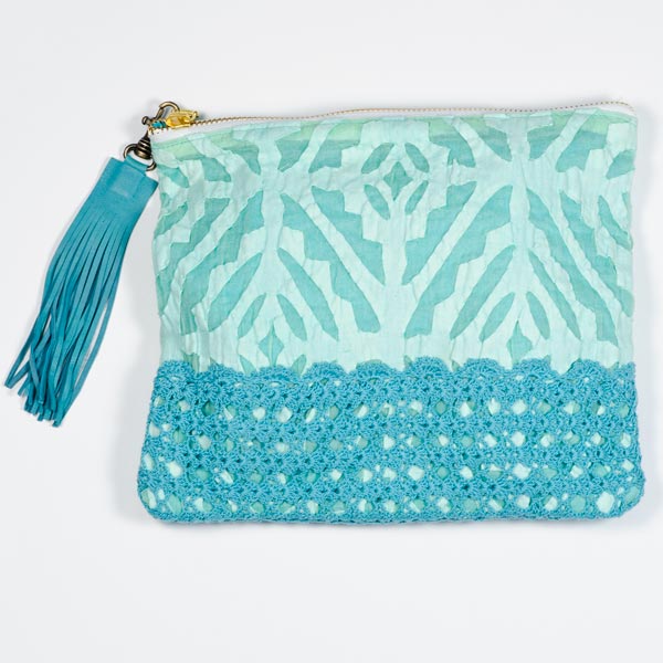 Small appliqué pouches. In sky (turquoise).